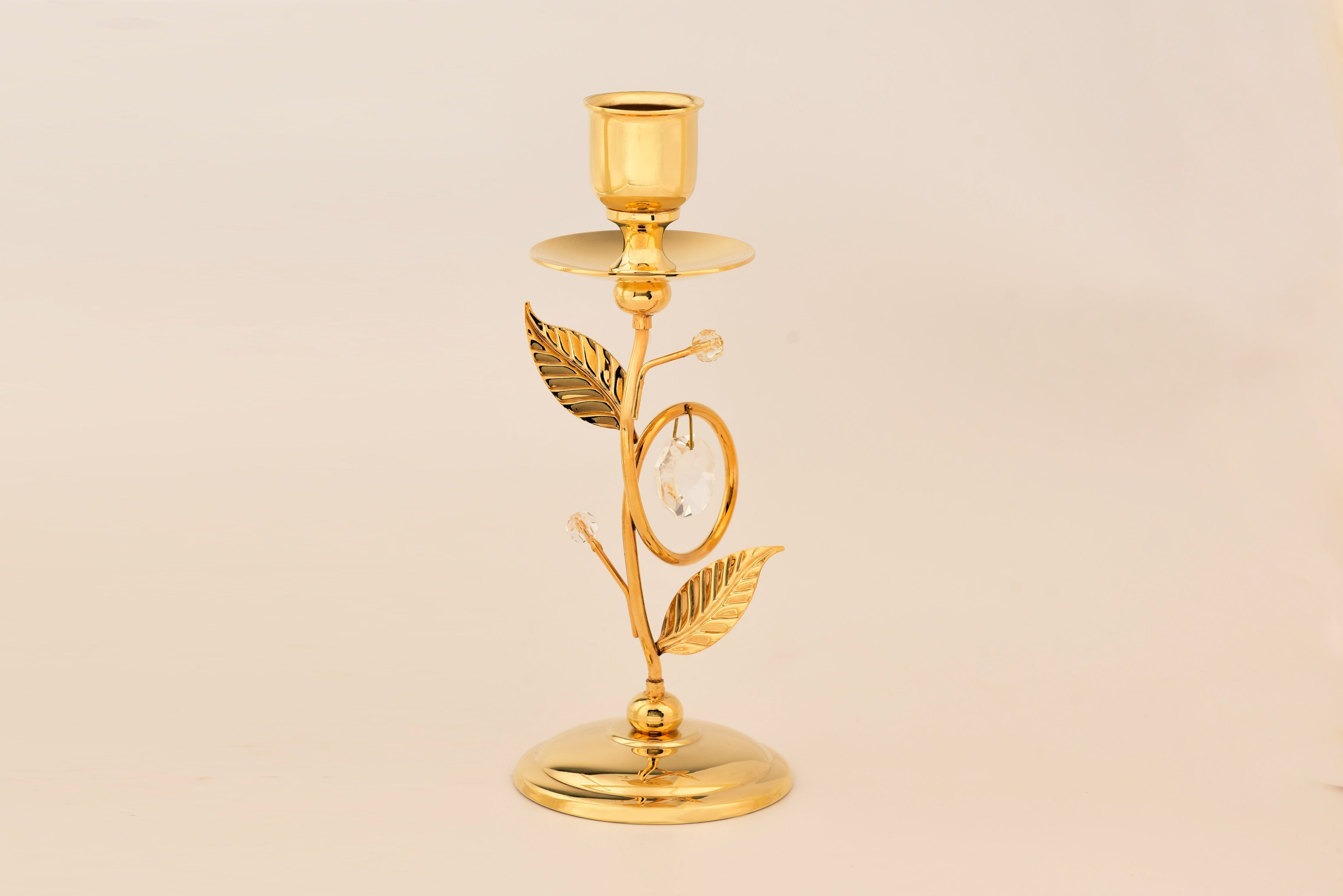 CANDLE HOLDER-TWISTED & BEATS