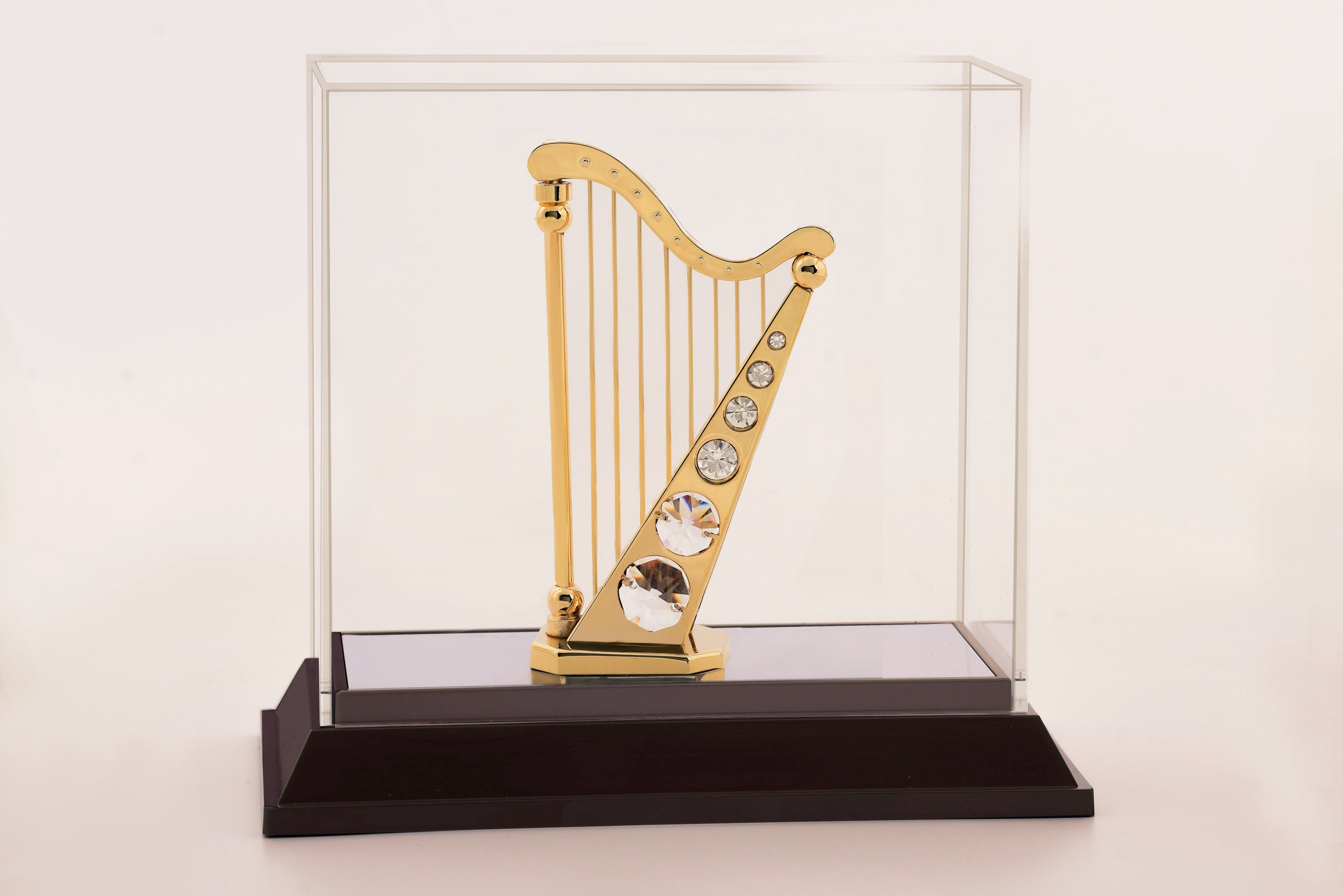 HARP  IN CABINET