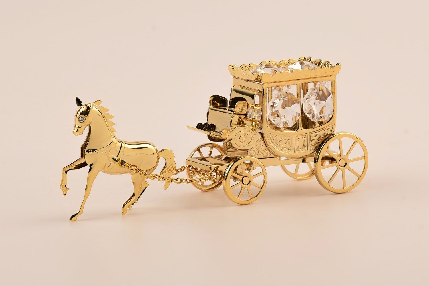 HORSE WITH CARRIAGE